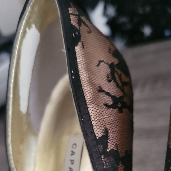 Lace Pumps - Picture 9 of 9